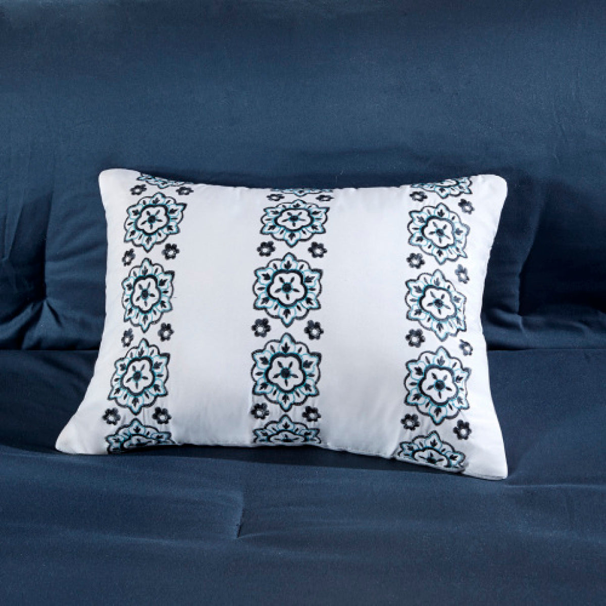 Boho Medallion Queen Comforter Set - detail